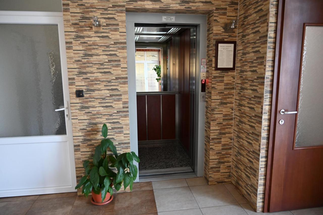 Harmony Hotel Kumanovo Eksteriør bilde